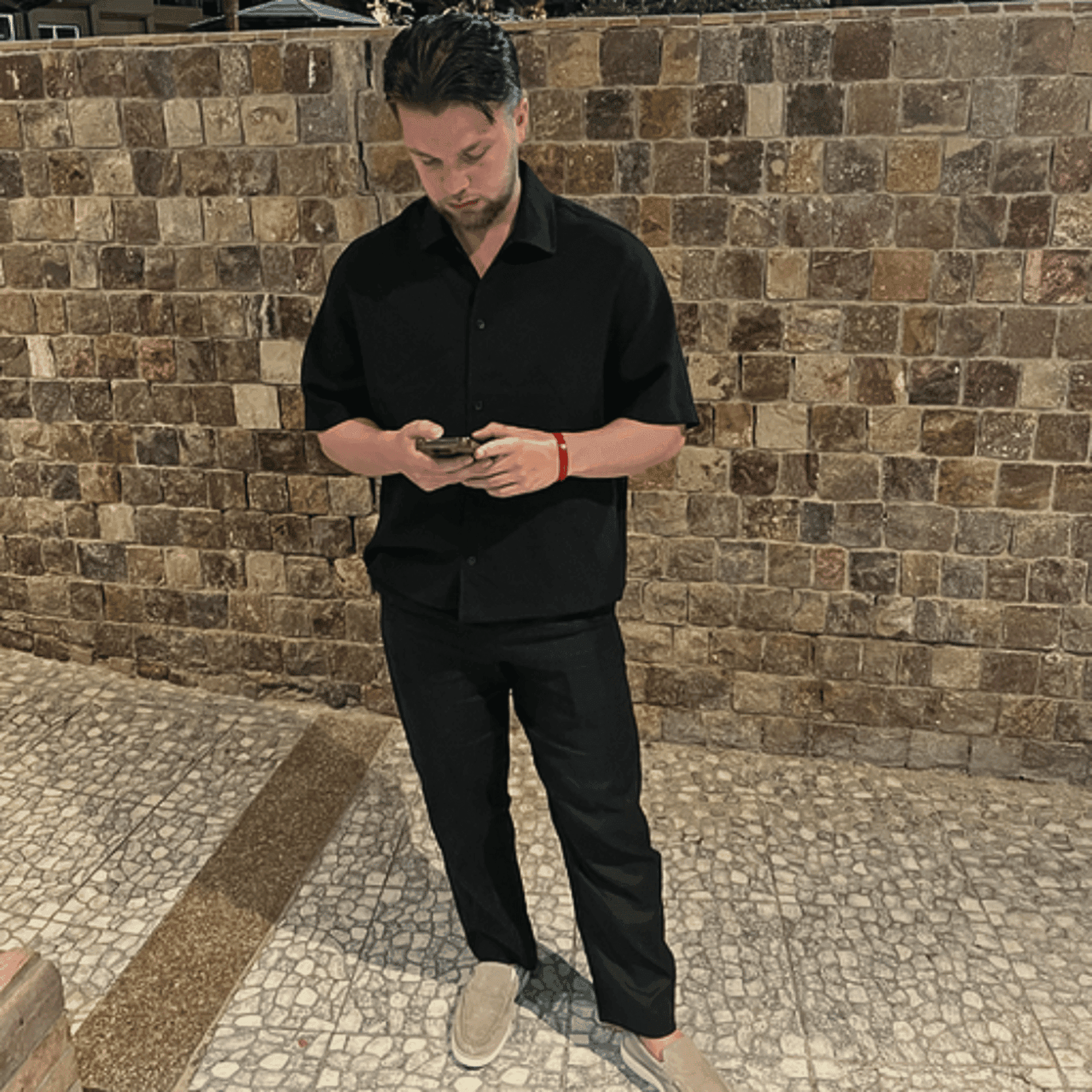 Dion - 6-figure fashion dropshipper video testimonial